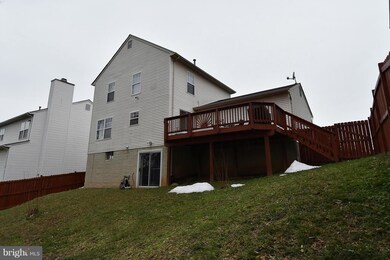 1009 Consideration Ln, Hyattsville, MD 20785 - photo 2