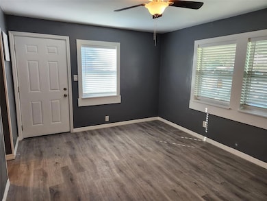 2011 11th St W, Bradenton, FL 34205 - photo 2