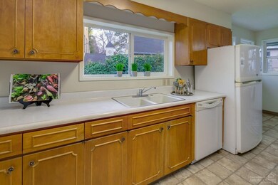 924 NW Riverside Blvd, Bend, OR 97701 - photo 7