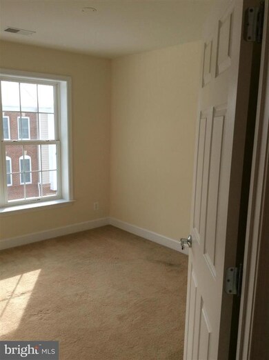 14673 Crossfield Way unit 158A, Woodbridge, VA 22191 - photo 3