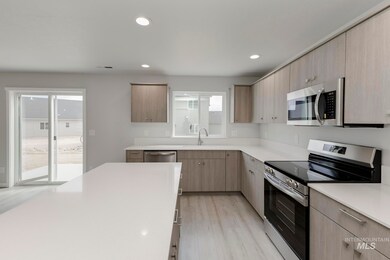 2330 N Honeysuckle Ave, Kuna, ID 83634 - photo 6