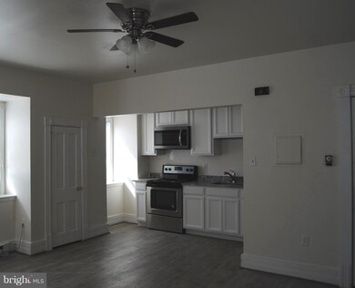 202 N Potomac St unit . 6, Hagerstown, MD 21740 - photo 6