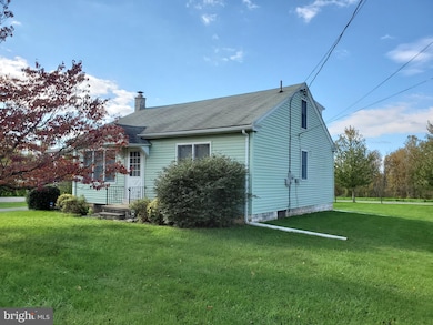 36 Black Matt Rd, Douglassville, PA 19518 - photo 2