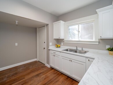 823 Lucas Court-112