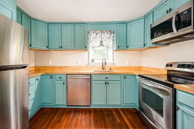 37 Lowell St, Rochester, NH 03867 - photo 2