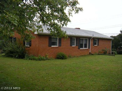 555 Fox Dr, Winchester, VA 22601 - photo 4