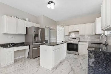 24340 Hemlock Dr, Plainfield, IL 60585 - photo 6