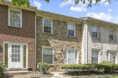 1014 hardesty front 2