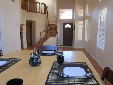 FORMAL DINING