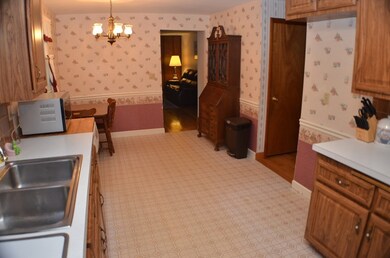 162 High St, Holliston, MA 01746 - photo 7