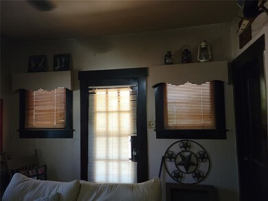 219 Monroe St, Cleburne, TX 76033 - photo 7