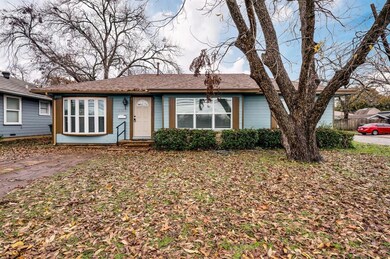 2103 N Woods St, Sherman, TX 75092 - photo 2