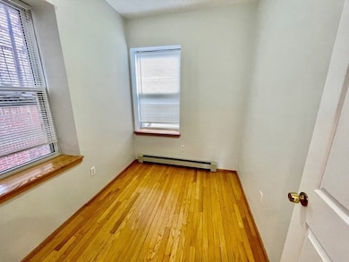 15 Thacher Ct unit 2, Boston, MA 02113 - photo 6