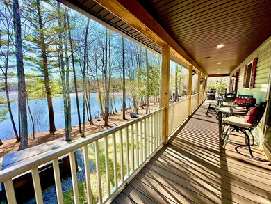 COVERED PORCH