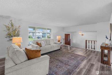 807 Wayne Dr, Centralia, WA 98531 - photo 6