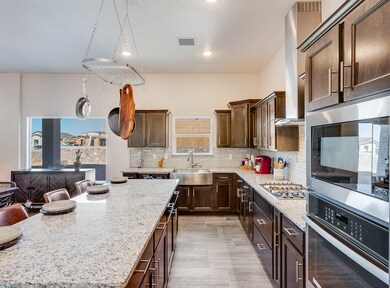 13672 Glen Vista Ln, Horizon City, TX 79928 - photo 4