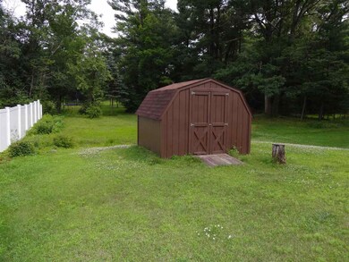 812 Whitney Dr, Schenectady, NY 12309 - photo 6