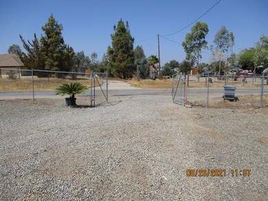 19729 Brightwood Rd, Madera, CA 93638 - photo 5