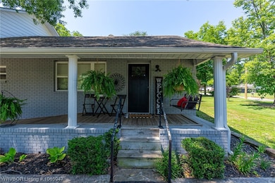 914 N 4th St, Paris, AR 72855 - photo 2