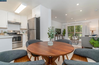 5305 Ridgeview Cir unit 8, El Sobrante, CA 94803 - photo 3