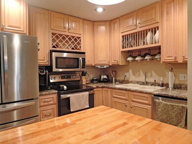 Kitchen b