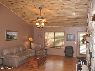 005_Living Room