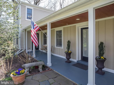 8917 Littleton St, Fairfax, VA 22032 - photo 4