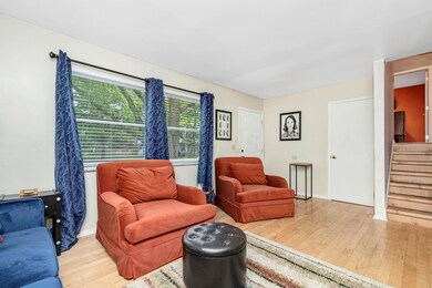 24-LivingRoom