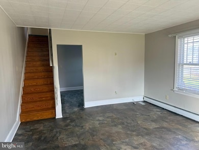 131 & 131 1/2 W King St, Shippensburg, PA 17257 - photo 5