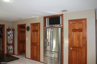 5 New Castle Ct, Morris Plains, NJ 07950 - photo 4