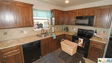 3445 Doss St, Copperas Cove, TX 76522 - photo 4