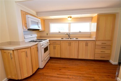 49 Strawberry Field Rd, Warwick, RI 02886 - photo 3