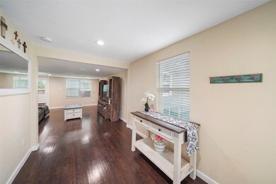 457 County Road 296, Alvin, TX 77511 - photo 6