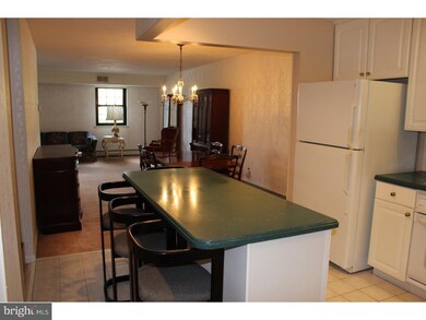 179 Riversedge Dr, Norristown, PA 19403 - photo 4