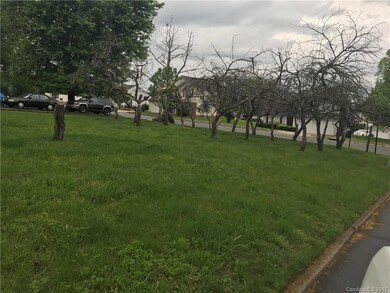 000 Faye St unit 17, Statesville, NC 28677 - photo 4