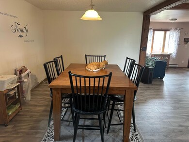 10 Chenago diningroom