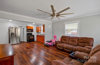 4601 Sampson St, Charlotte, NC 28208 - photo 5