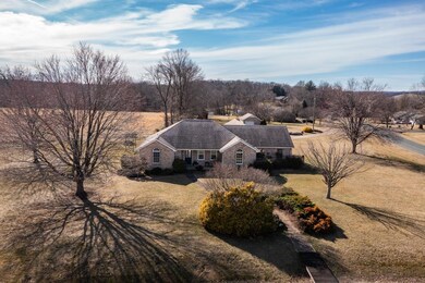 88 Cranberry Dr, Stuarts Draft, VA 24477 - photo 2