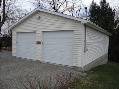 Parking Lot/Garage. OVERSZED 4 CAR GARAGE....