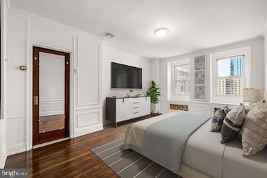 Rittenhouse Plaza unit 20B, Philadelphia, PA 19103 - photo 4