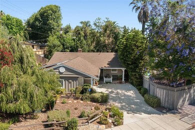 22217 Ybarra Rd, Woodland Hills, CA 91364 - photo 4