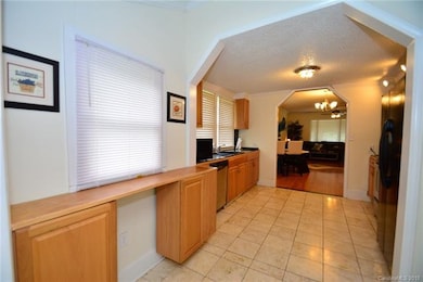 200 Feimster St, Statesville, NC 28677 - photo 2