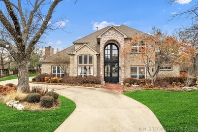 Cul - de - sac
side entry garage. Beautiful lands