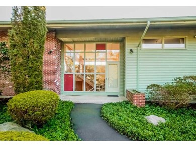 47 Katherine Ct, Warwick, RI 02889 - photo 3