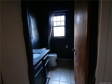 638 W Front St, Statesville, NC 28677 - photo 6