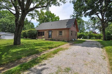 117 Blueberry Ln, West Lafayette, IN 47906 - photo 2