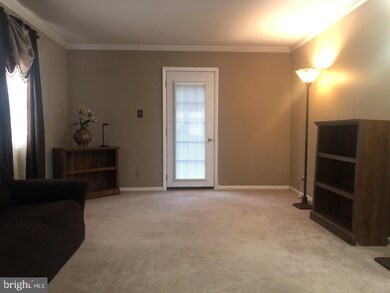 7403 Longbranch Dr, New Carrollton, MD 20784 - photo 2