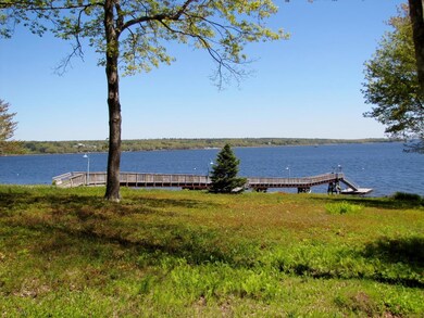 Crosby Manor pier.3