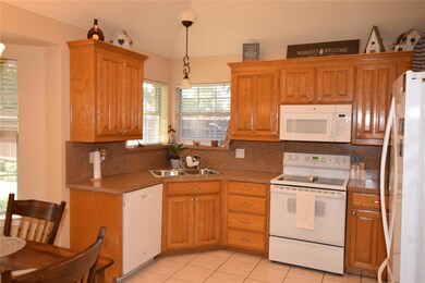 1806 Rayna Dr, Weatherford, TX 76086 - photo 7