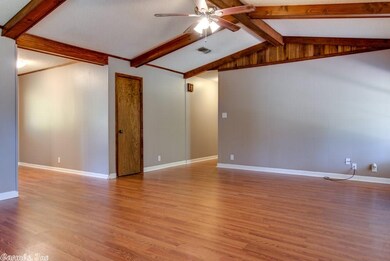 310 Memorial Dr, Wake Village, TX 75501 - photo 7